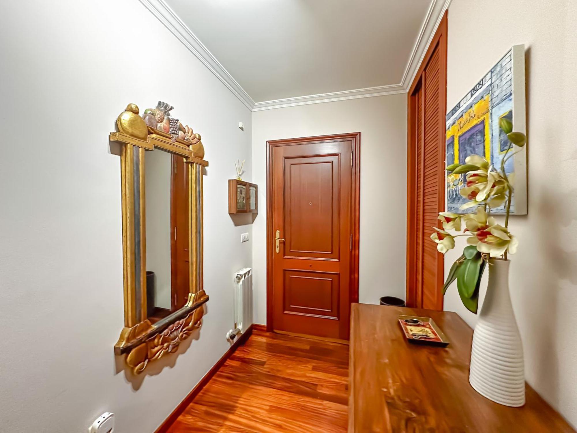 Apartamento Completo, Amplio, Muy Iluminado Y Con Plaza De Garaje Incluida. O Grove Exterior photo