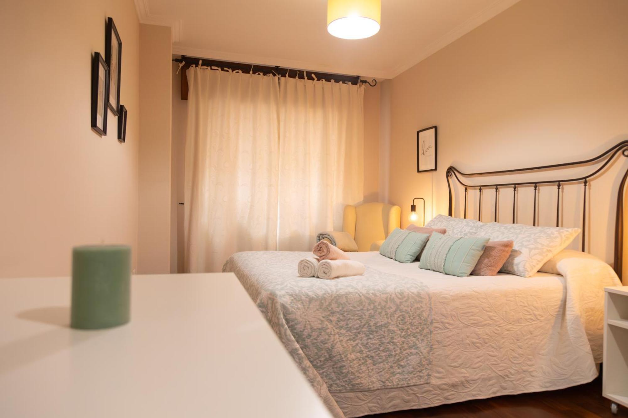 Apartamento Completo, Amplio, Muy Iluminado Y Con Plaza De Garaje Incluida. O Grove Exterior photo