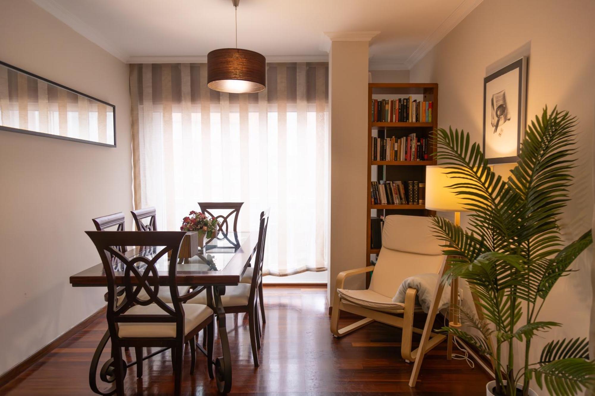 Apartamento Completo, Amplio, Muy Iluminado Y Con Plaza De Garaje Incluida. O Grove Exterior photo