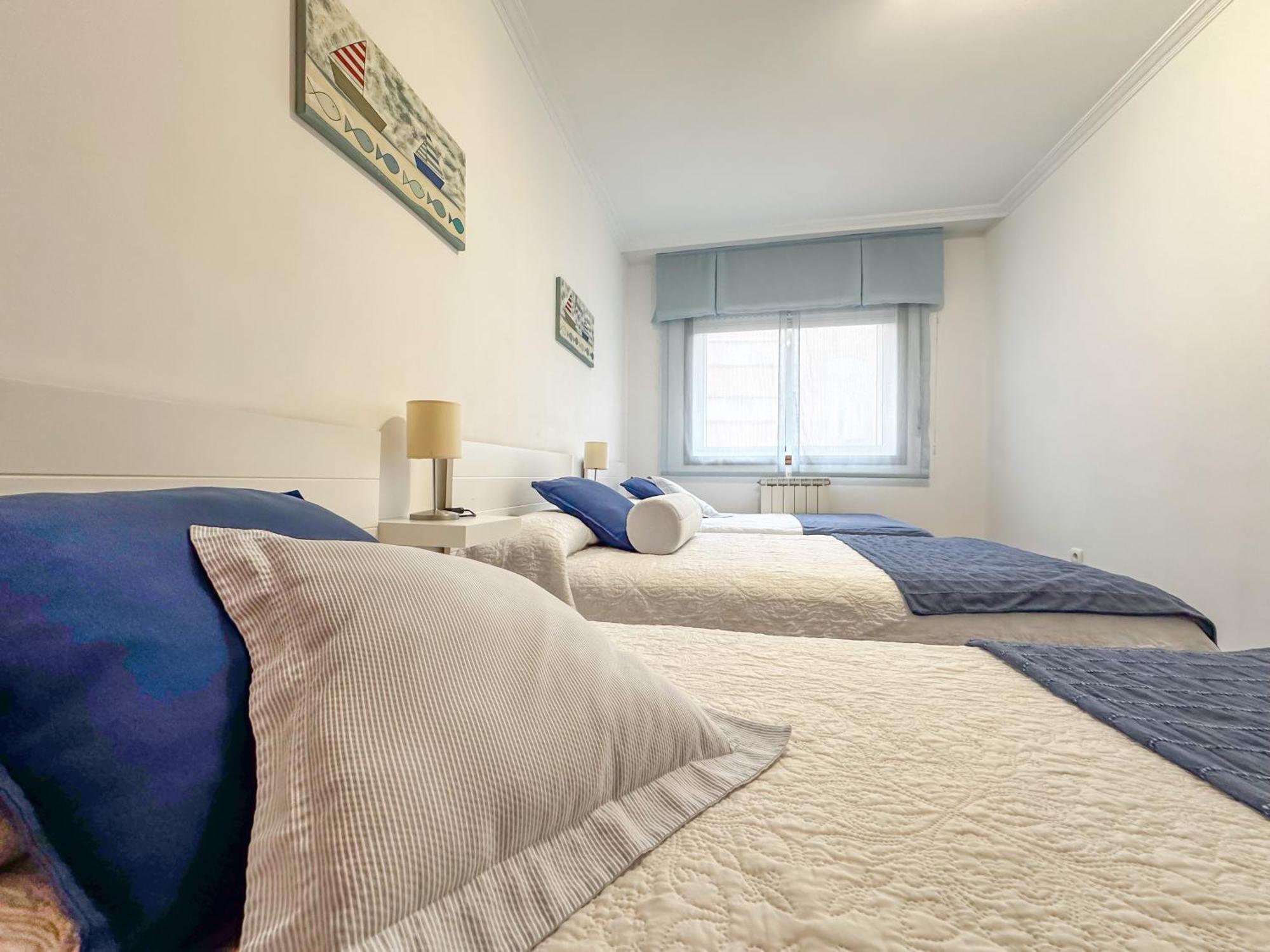 Apartamento Completo, Amplio, Muy Iluminado Y Con Plaza De Garaje Incluida. O Grove Exterior photo